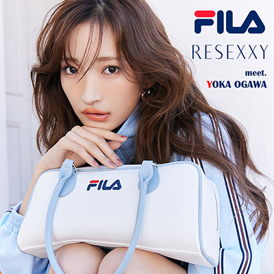 小川桜花さんが纏う、淡色スポーティ。「RESEXXY（リゼクシー）」が「FILA（フィラ）」別注コレクションを解禁。