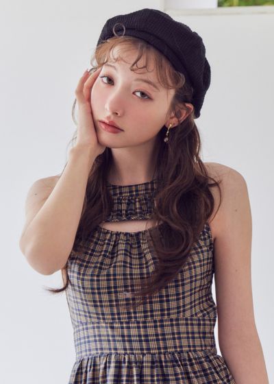 MAGAZINE